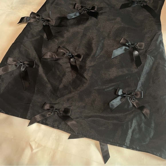 NEW! Anthropologie x Hutch- Off-The-Shoulder Bow Mini Dress Black Size Small - Picture 5 of 11